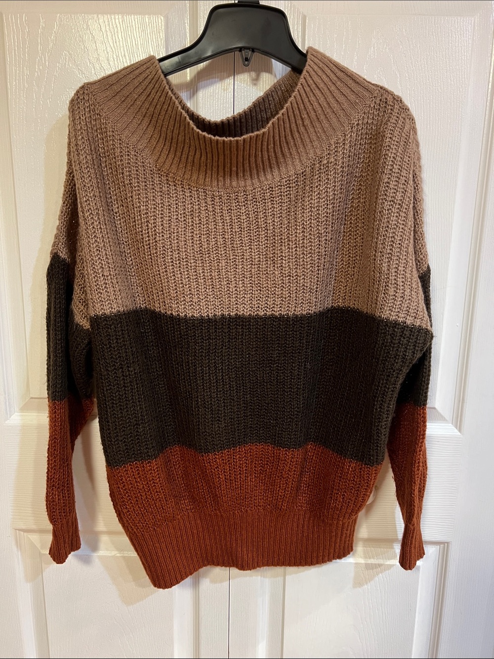 Colorblock Cowl-Neck Sweater in Taupe, Dark Brown & Rust